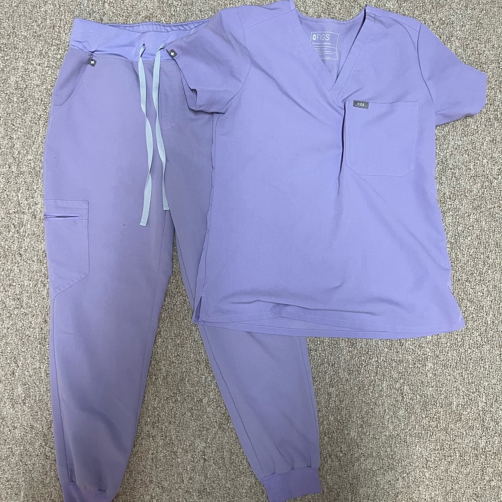 FIGS jogger set